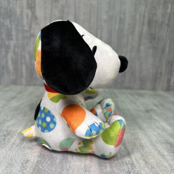 Peanuts Snoopy Plush Rainbow Tie Die Easter Egg Suit 8" Hallmark New With Tags - Picture 9 of 13